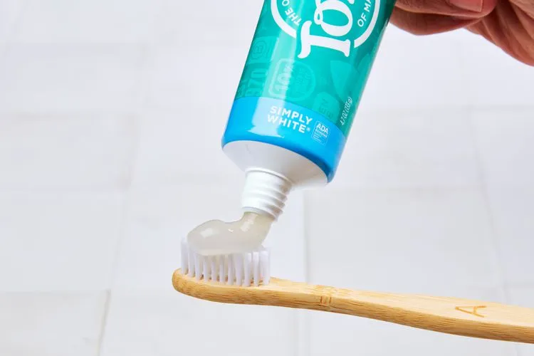 29684 whitening toothpaste selection