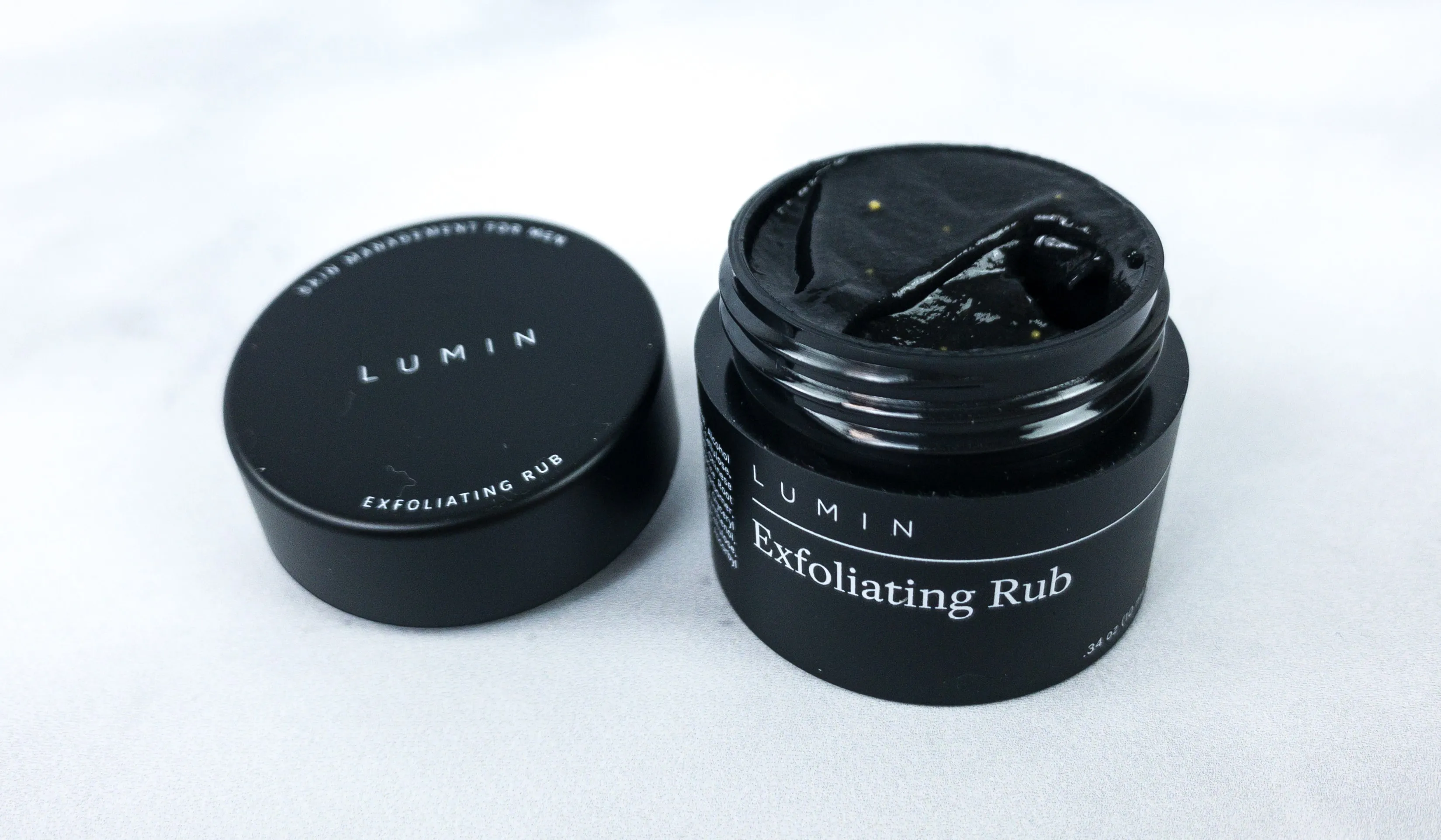 /img/29997-lumin-skin-whitening-cream-packaging.webp